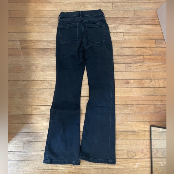 Gap High Rise '70s Flare Jeans - like new - Picture 5 of 5